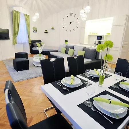 Apartamento Varkapitany *